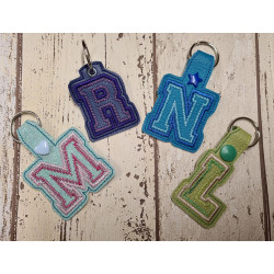 Stickserie - ITH Anhänger College Buchstaben